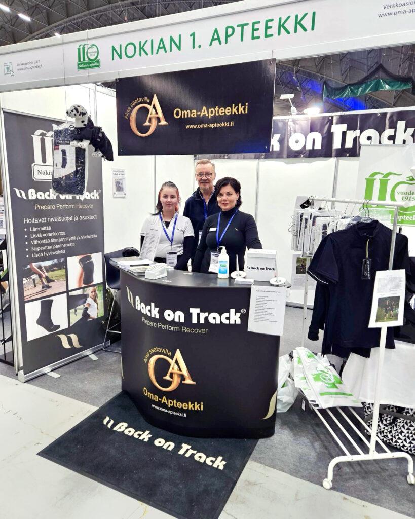 Nokian 1. Apteekki Kotimaan matkailu ja Hyvinvointi -messuilla Näkyvä valinta -paketin ja lisätuotteiden kanssa